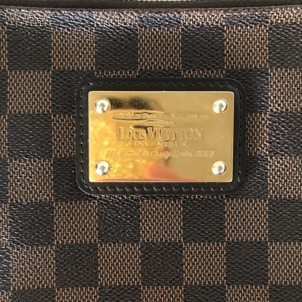 Genuine leather Louis Vuitton Eva Clutch or crossbody